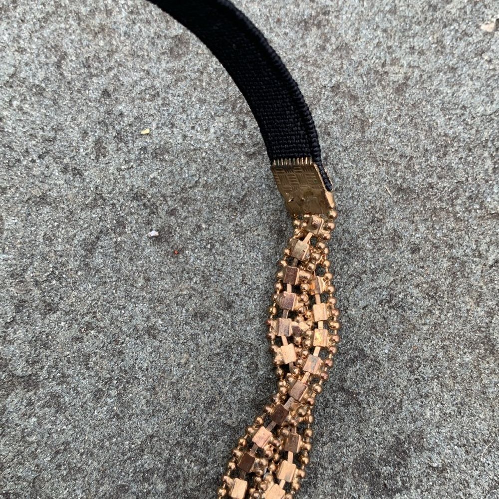 Gold tone rhinestone headband - Picture 3 of 3